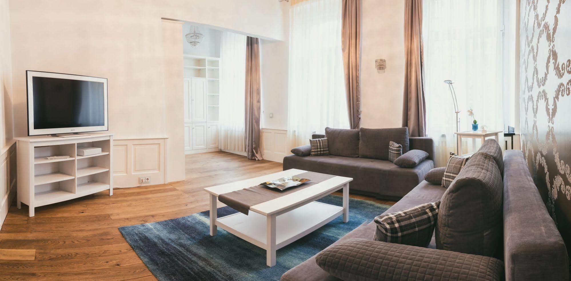 Helvetia Suites Dusseldorf Luaran gambar