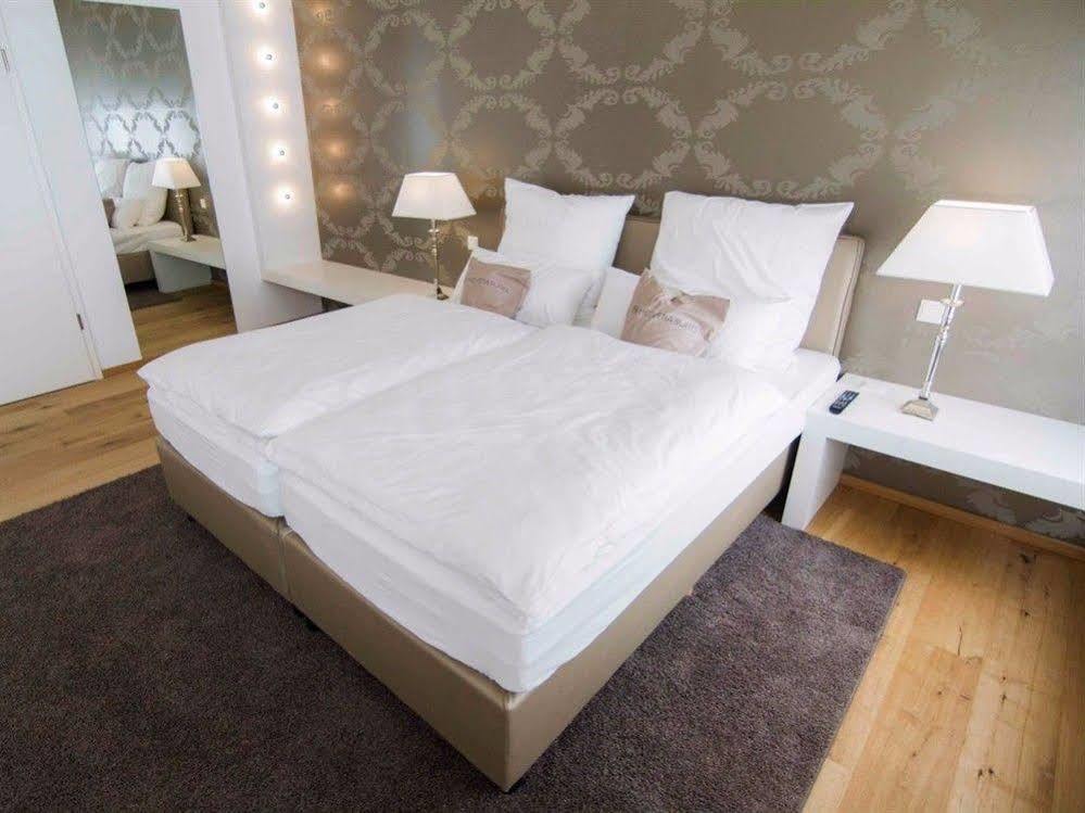 Helvetia Suites Dusseldorf Luaran gambar