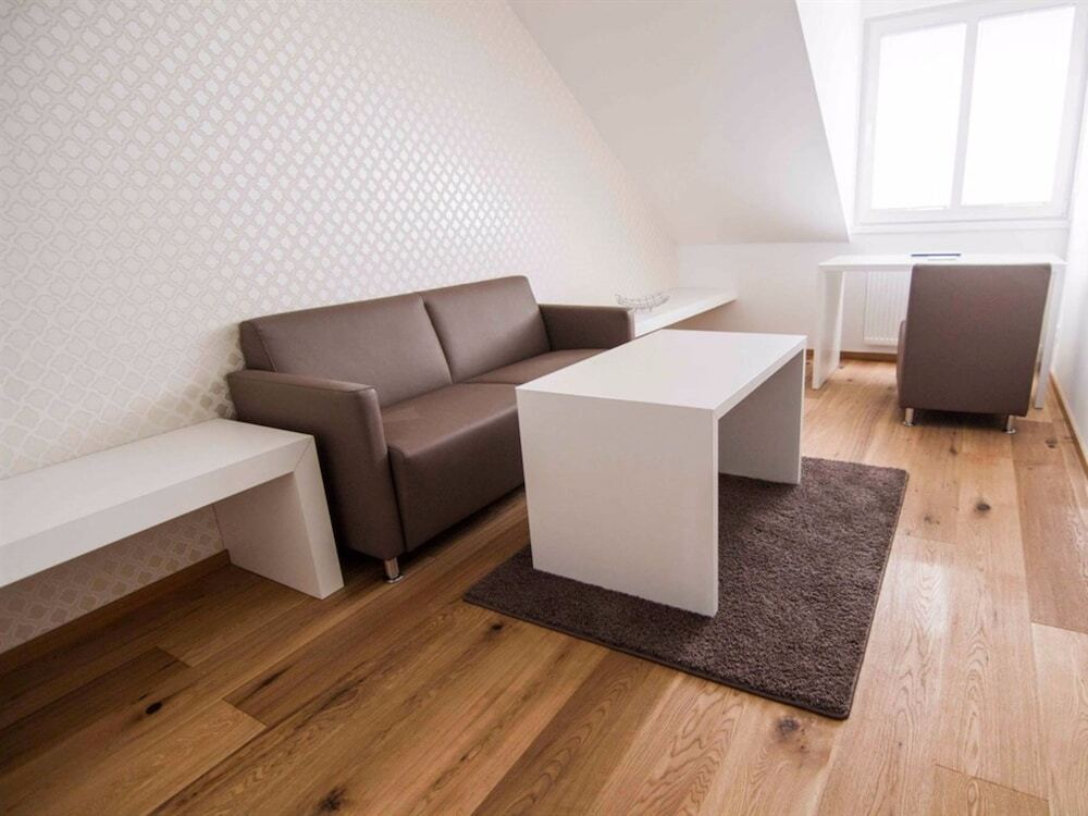 Helvetia Suites Dusseldorf Luaran gambar
